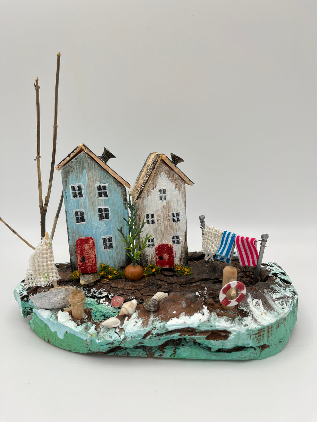 Miniature Handcrafted in UK Wooden houses by the Sea RRS1009
