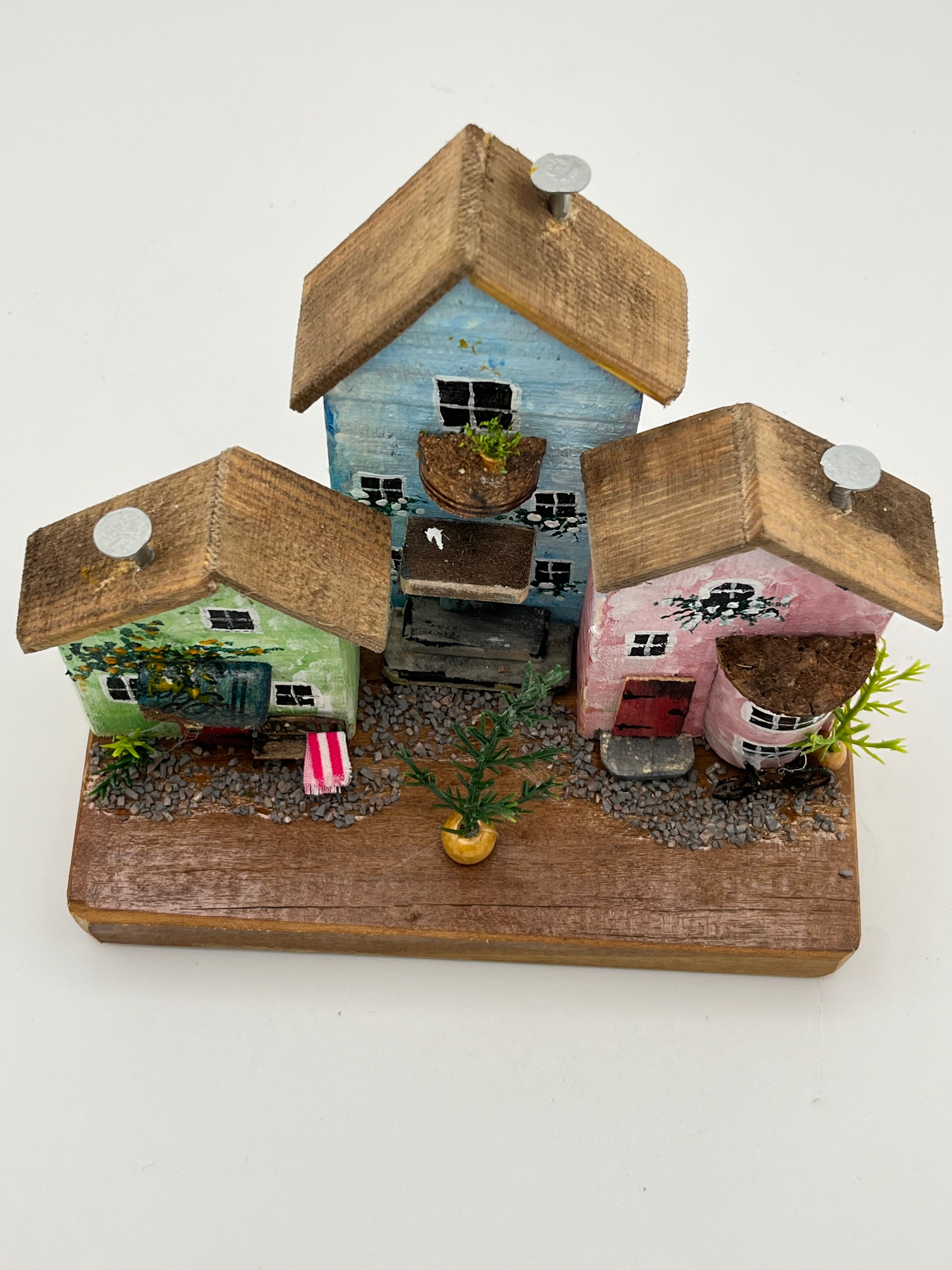 Trio of Handcrafted Miniature Wooden houses  RRH1037