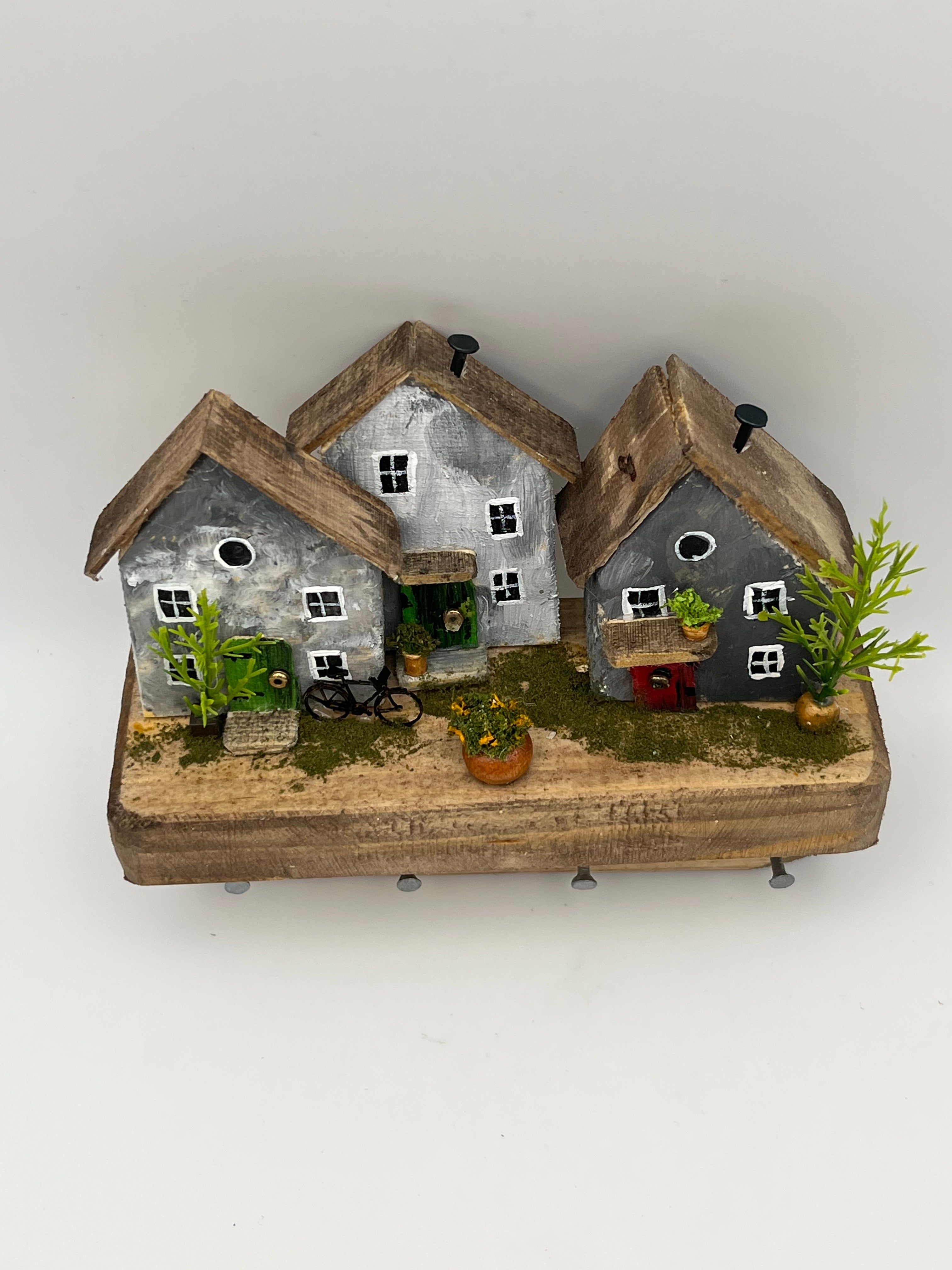 Handcrafted Miniature Wooden houses Keyholder on hardwood RRH1036