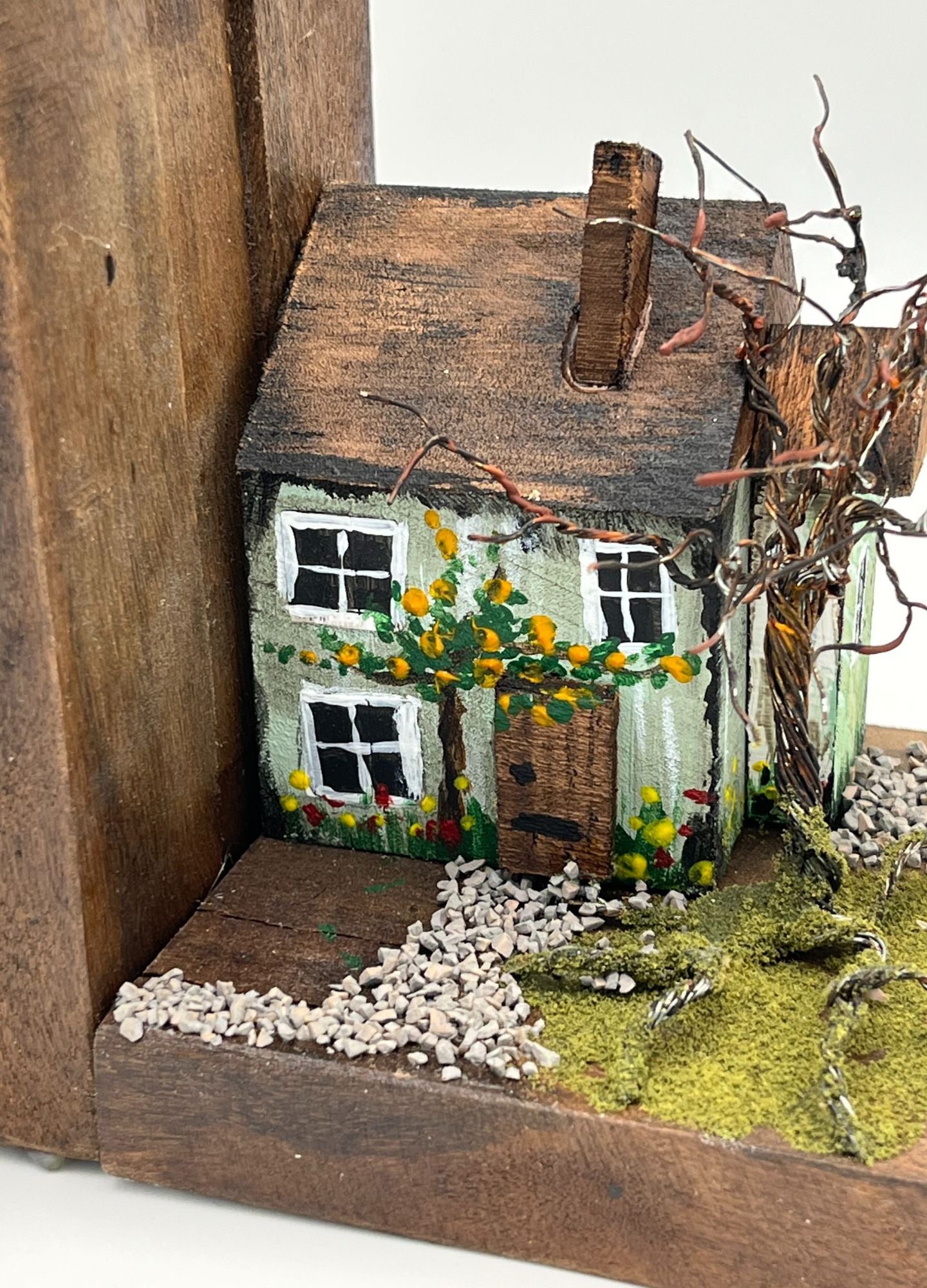 Handcrafted Miniature Wooden Houses on Natural Base Bookends RR1012