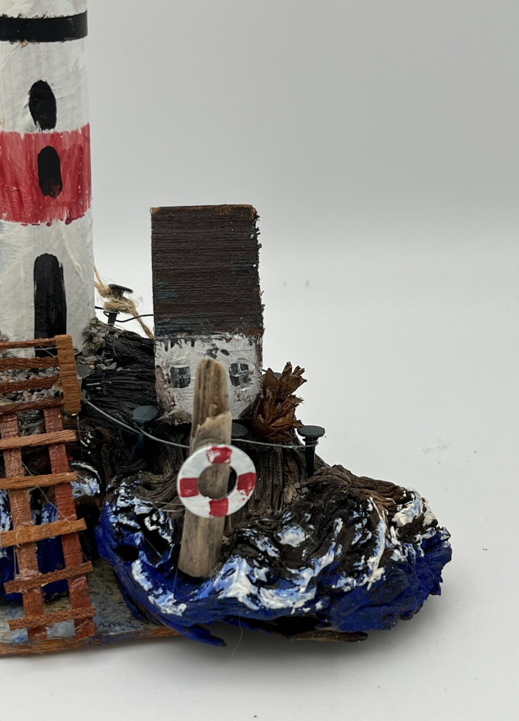 Lighthouse on the rocks RRS002